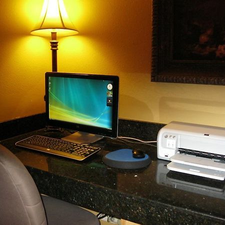 Chisholm Suite Hotel Duncan Pokój zdjęcie
